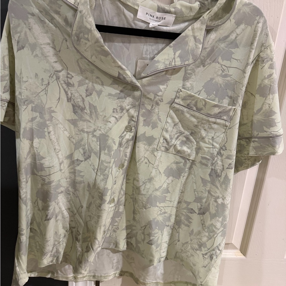 Pink Rose Women's Leaf Print Button Down Pajama Top